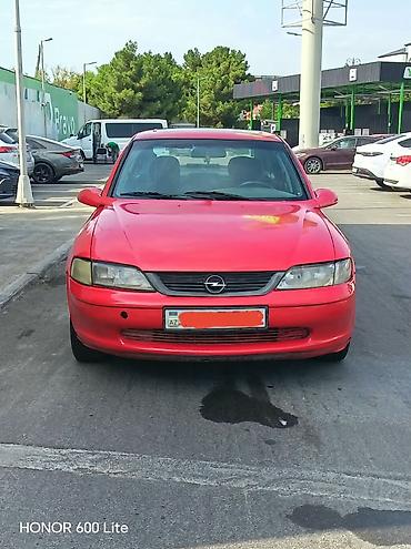 Opel: Opel Vectra: 2 l | 1996 il Sedan — 2