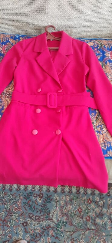 розовый пиджак: M (EU 38), L (EU 40), цвет - Розовый, Клубное