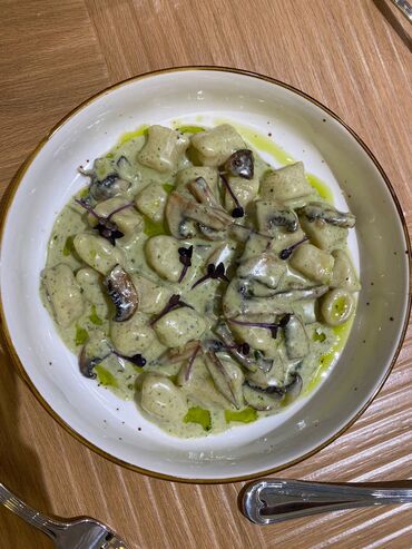 Aşpazlar: Pizza ustası, 30 yaş, 6 ildən artıq təcrübə -da lalafo.az — 16 Aşpazlar: Pizza ustası, 30 yaş, 6 ildən artıq təcrübə — 16