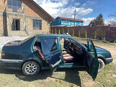 Volkswagen: Volkswagen Vento: 1999 г., 1.8 л, Механика, Бензин, Седан — 10