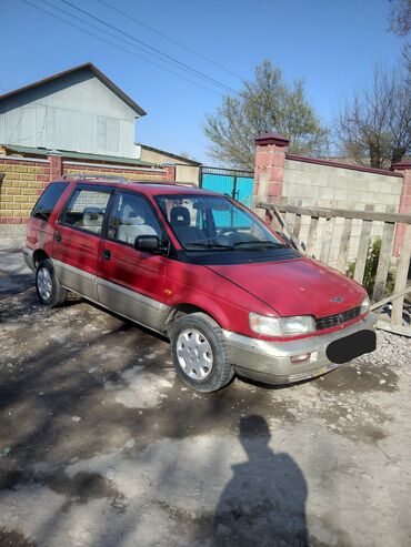 митсубиси спейс стар: Mitsubishi Space Wagon: 1994 г., 2 л, Механика, Бензин, Минивэн