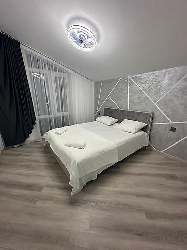 Bağ evlərinin kirayəsi: 220 kv. m, 8 otaq, Hovuzlu — 12