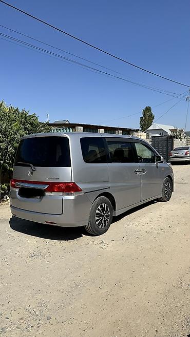 мазда премаси 2003: Honda Stepwgn: 2005 г., 2 л, Минивэн — 6