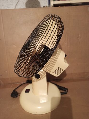 Podni ventilatori: Izuzetan ventilator sa masivnim (teškim) postoljem i mogućnošću — 4