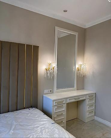 standing mirror: Спальный гарнитур в классическом стиле Состав и особенности: - — 5
