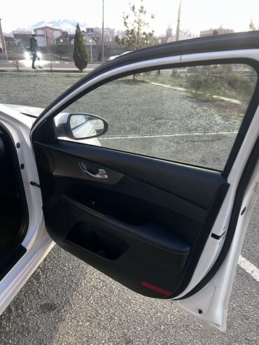 Kia: Kia K3: 2019 г., 1.6 л, Вариатор, Бензин, Седан — 9