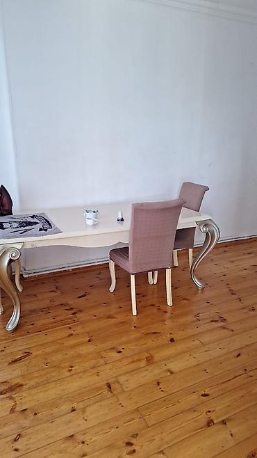 studio ev: Bir nefer bey axtarilir. Yaşi 30 qədər. Təmizkar və pis verdişi — 2