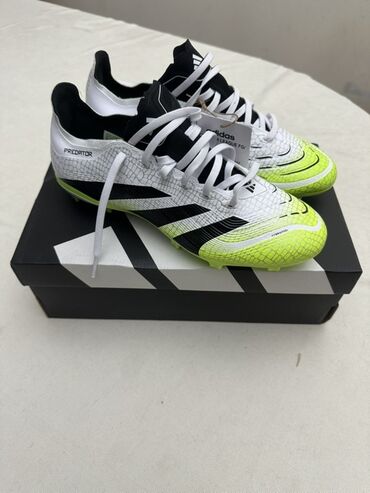 футбольный бутс: Футбольные бутсы adidas Predator Оригинал - Серия: Predator