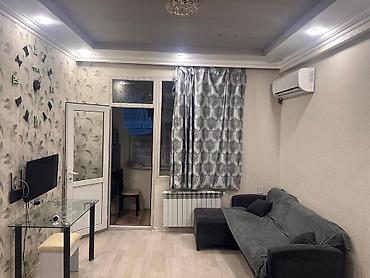 baki ev: Satılır: 2 otaqlı mənzil, mətbəx-studiya ev 2 mərtəbə qaz su işiq — 3