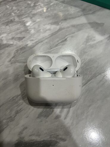 Уюлдук телефондор үчүн аксессуарлар: AirPods Б/У оригинальная