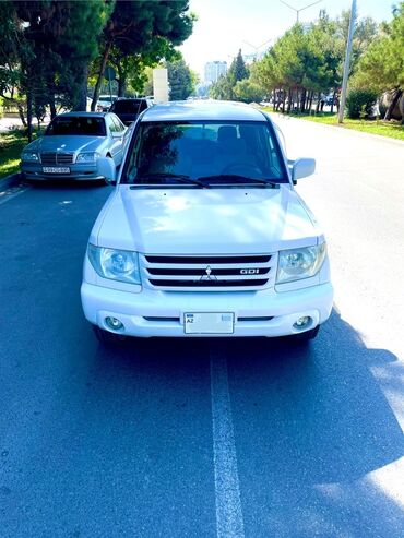 Mitsubishi: Mitsubishi Pajero iO (GDI) – kompakt, şəhər və yüngül off-road üçün — 2