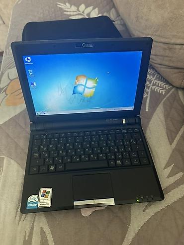 apple notebook: ASUS Eee PC Series mini noutbuk - Ekran: təxminən 10.1" LED, üst — 2