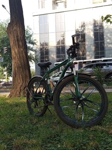 купить велосипед гиант бу: Горный велосипед с колёсами 26", зелёная рама. Особенности и