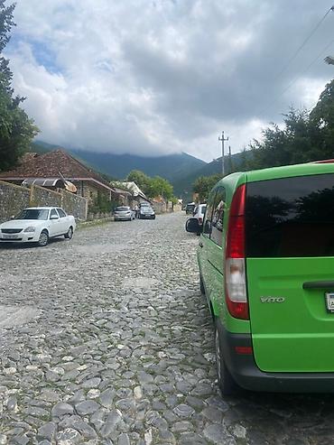 minivan: Sifarisle Baki ve rayonlara.Yol səthindən asılı olmayaraq rahat — 2