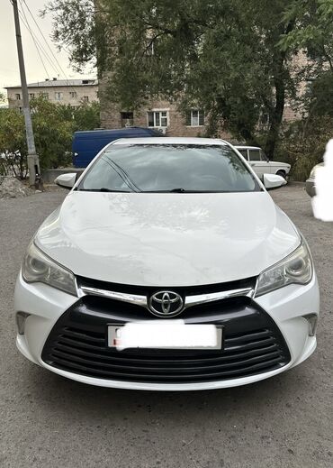 битий машины: Toyota Camry: 2017 г., 2.5 л, Автомат, Бензин, Седан