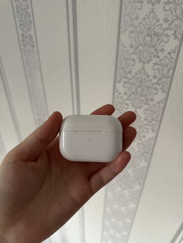 Зарядные устройства: Продается кейс от AirPods Pro 2 поколения ( ОРИГИНАЛ ) 📌 Идеальное