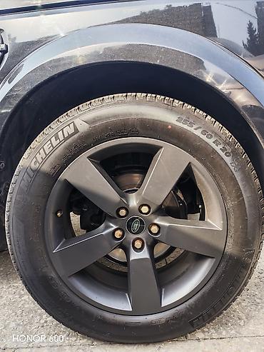 18 disk teker: Land Rover üçün 20 düymlük disk və təkər komplekti. Şəkillərdə — 3