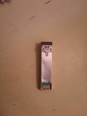 Modemi, ruteri i mrežni uređaji: SFP- 4G-SX 4.25G SFP 850nm 300M DDM
Stanje sa slika — 4