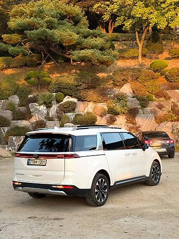 8: Kia Carnival: 2022 г., Автомат, Минивэн — 7