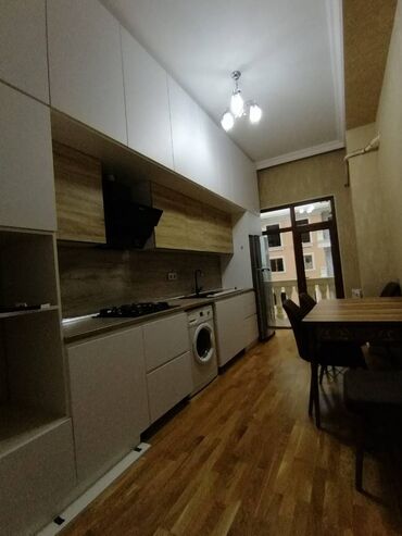 Uzunmüddətli kirayə mənzillər: Sumqayıt şəhəri,Bulvar küçəsi,Krsital2də10 mərtəbəli binanın 6cı — 10