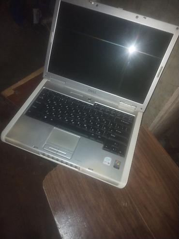 dell noutbuk: Dell noutbuk - Model: Dell (klassik gümüşü korpus, ön paneldə — 1