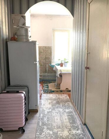 срочно продаю квартиру исанова: 1 комната, 43 м², 105 серия, 4 этаж, Евроремонт