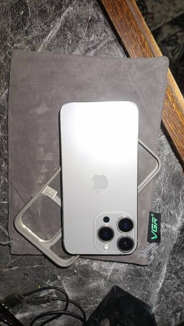 мобильные телефоны айфоны: IPhone 15 Pro, Колдонулган, 256 ГБ, Desert Titanium, Кабель, Каптама, 88 %