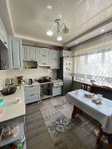 Продажа коттеджей и домов: Продаётся 2‑х этажный дом Локация: Ак-Орго ж/м Характеристики: - — 10