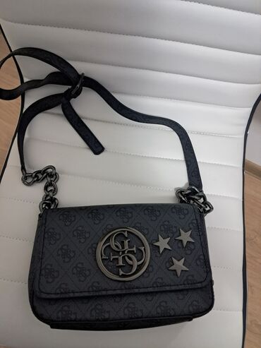 primark torbe: Elegant purse, Guess, Material: Leather at lalafo.rs primark torbe: Elegant purse, Guess, Material: Leather