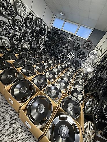 Диски: Диски R 22 Mercedes-Benz, отверстий - 5, Новый — 8