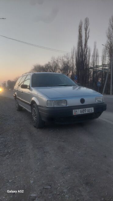 Volkswagen: Volkswagen Passat: 1991 г., 1.8 л, Механика, Бензин, Универсал