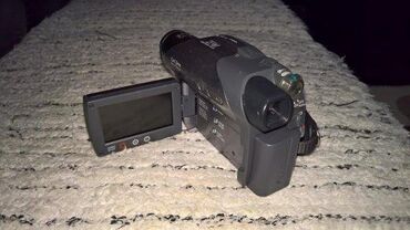 Video kamere: 1. Sony DCR-DVD205E Handycam DVD Camcorder (12x Optical Zoom, 2.7" — 3
