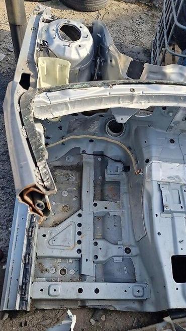 автомат: "Mercedes-Benz W212" ön bakavin hissəsi Mercedes benz W212 ön bakavin — 3
