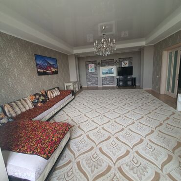 4х комнатные квартиры в бишкеке в Кыргызстан | Посуточная аренда квартир: 4 комнаты, 200 м², Элитка, 4 этаж, Старый ремонт, Электрическое отопление