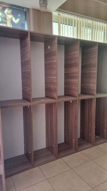 вешалка напольная в прихожую: İdman zalı şkafları 48 ədəd ölçülər: standard heç işlənməyib oturacaq