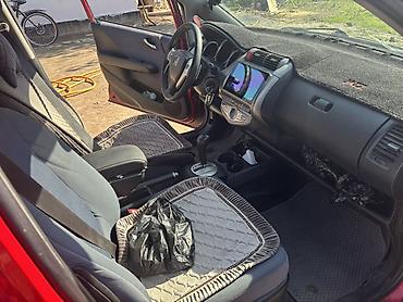 pontiac sunfire: Honda Jazz: 2006 г., 1.4 л, Автомат, Бензин, Хэтчбэк — 6