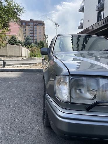 bye e5: Mercedes-Benz W124: 1993 г., 3.2 л, Автомат, Бензин, Седан — 9