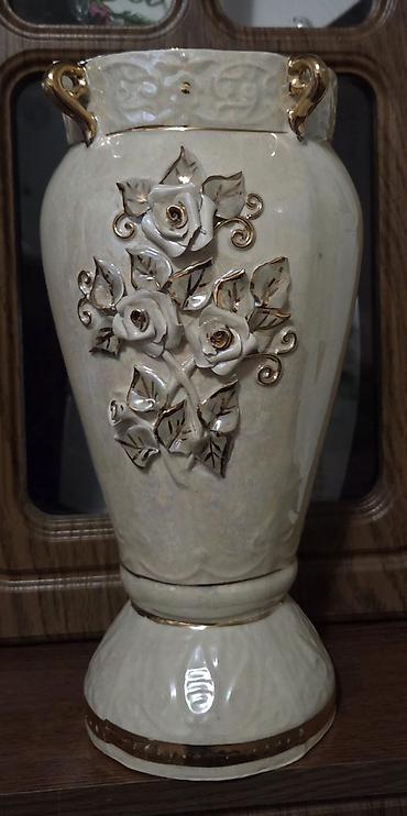gul dekor: Bir vaza, Keramika — 1