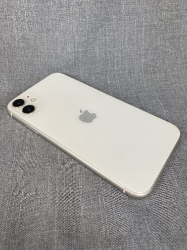 Apple iPhone: IPhone 11, Б/у, 128 ГБ, Белый, Защитное стекло, Чехол, 100 %