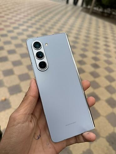 vivo x fold: Samsung Galaxy Z Fold 5, Б/у, 512 ГБ, цвет - Голубой, 2 SIM, eSIM — 2