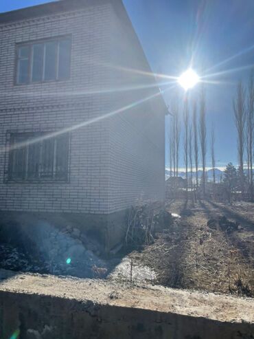 Продажа домов: Продаю 2 этажный дом городе Талас село Кырк-Казык.Находится at lalafo.kg — 9 Продажа домов: Продаю 2 этажный дом городе Талас село Кырк-Казык.Находится — 9