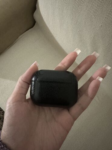 airpods satilir: Airpods Pro 2 Qabı Case satilir 5 azn
 Airpods ozu Satilmir ‼️