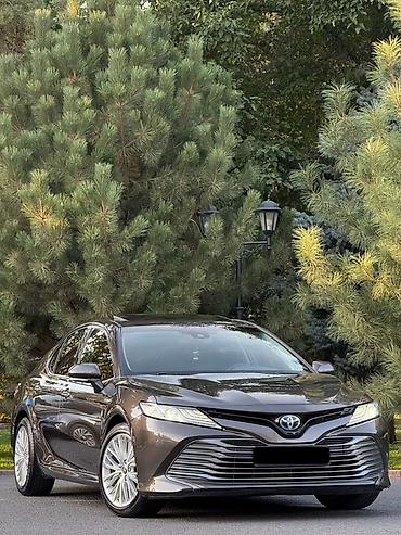 es 2020: Toyota Camry: 2020 г., 2.5 л, Автомат, Гибрид, Седан — 1