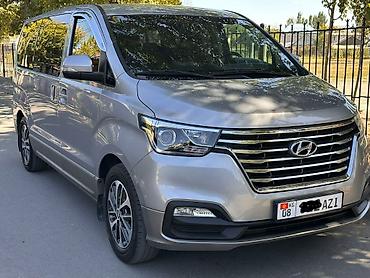 продаю старекс: Hyundai H-1: 2019 г., 2.5 л, Автомат, Дизель, Минивэн — 4