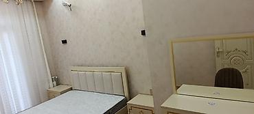 Otaqların satışı: Təsvir: - Klassik üslubda interyer: zərif naxışlı qapılar, dekorativ — 10