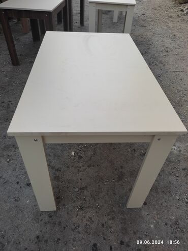 kuxna stol stul satilir: Qonaq masası, Yeni, Açılmayan, Dördbucaq masa, Azərbaycan