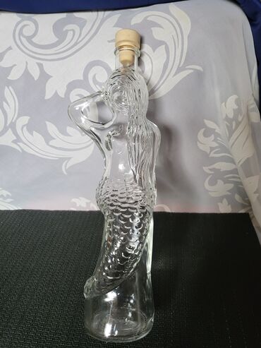 Čaše: Flasa nova,vintaz za pice sirena dihtujuca. Flasa puno — 6