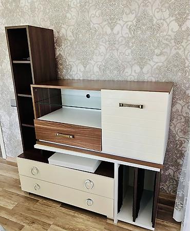 ucuz pərdələr: Qonaq otağı üçün funksional TV stendi/komod - Material: MDF/LDSP — 2