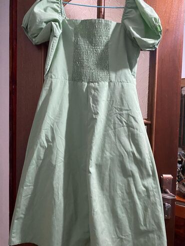 юбка кожаная длинная: Вечернее платье, Классическое, Длинная модель, Без рукавов