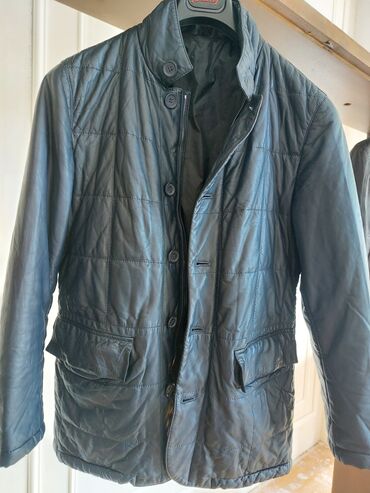 deri pencekler: 100 % Ceyran dərisiCox yumuşaq,yaxşı vəziyyətdədir,həm kurtkahəm